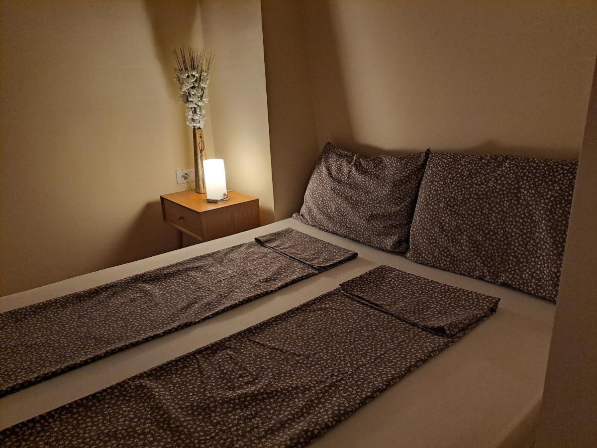 Bright Top Floor Apartment With Free Parking Scopia Exterior foto