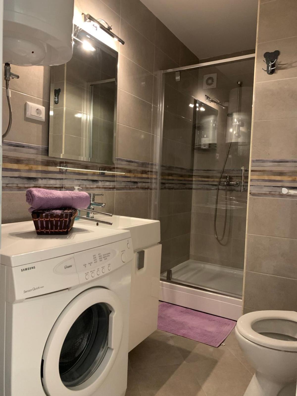 Bright Top Floor Apartment With Free Parking Scopia Exterior foto